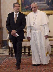 Папа Франциск, Росен Плевнелив 