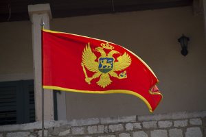 Черна гора - флаг